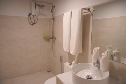 TME Nalavehi Family Room