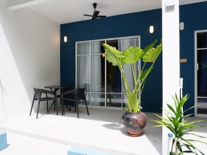 TME Beachview Open Shower